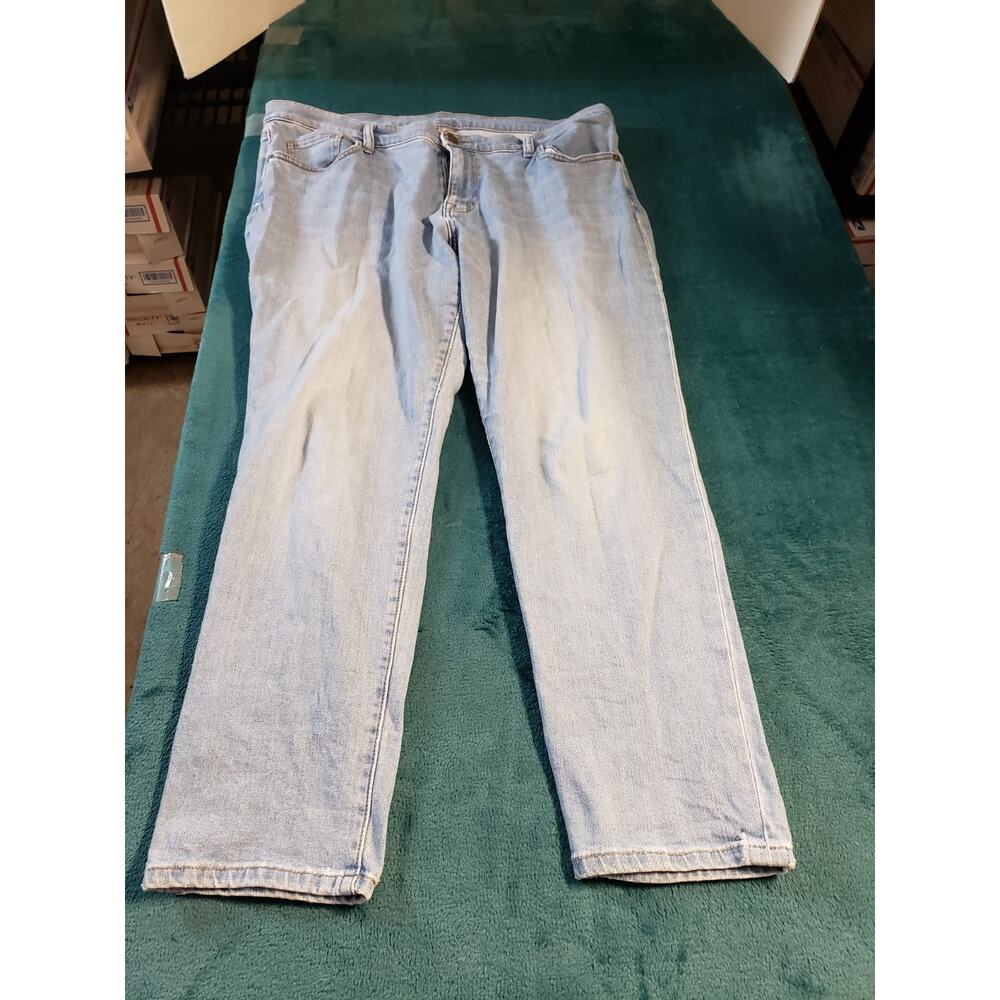 LOFT Light Wash Blue Boyfriend Jeans